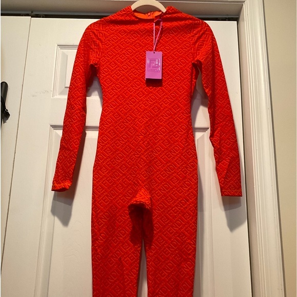 🆕FENDI X SKIMS GEORGIA CREWNECK FULL ONSIE LONG-SLEEVE LEGGING JUMPSUIT ROMPER - Picture 5 of 16